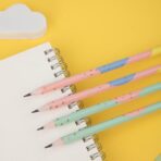 Crayon Deli Macaron - Pastel Collection -HB pack de 12 pcs